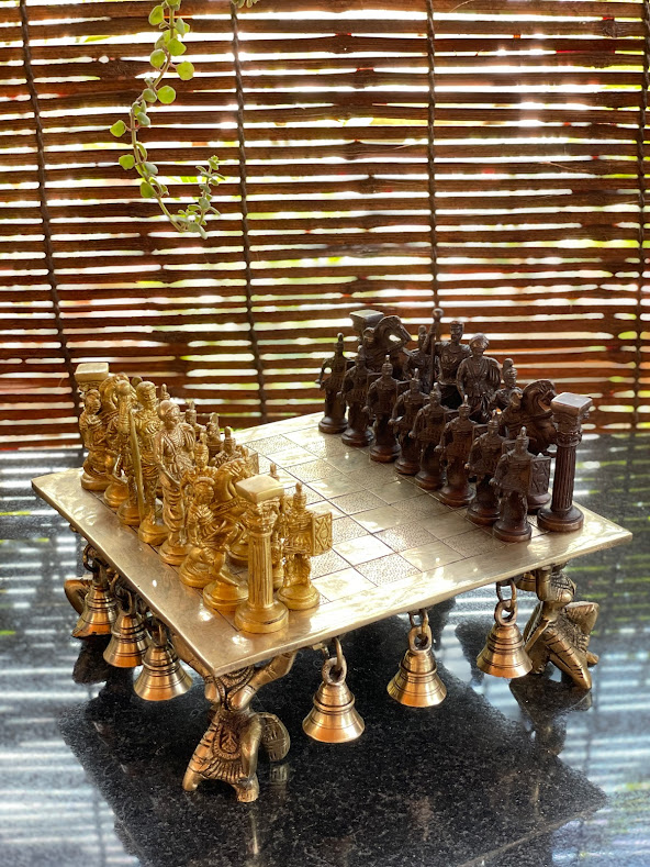 Athepoo-Chess board (9.5"x9.5"x3.5")