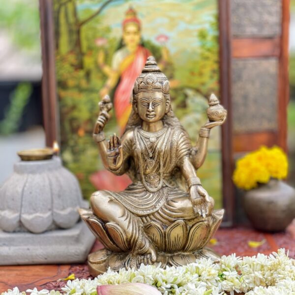 athepoo-Lotus Goddess mahalakshmi(7.5"x4.5"x10")
